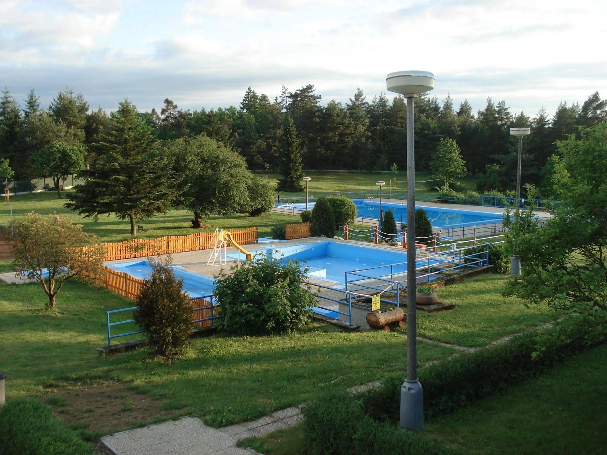 Resort Hotel Zvikov Zvíkovské Podhradí Екстериор снимка