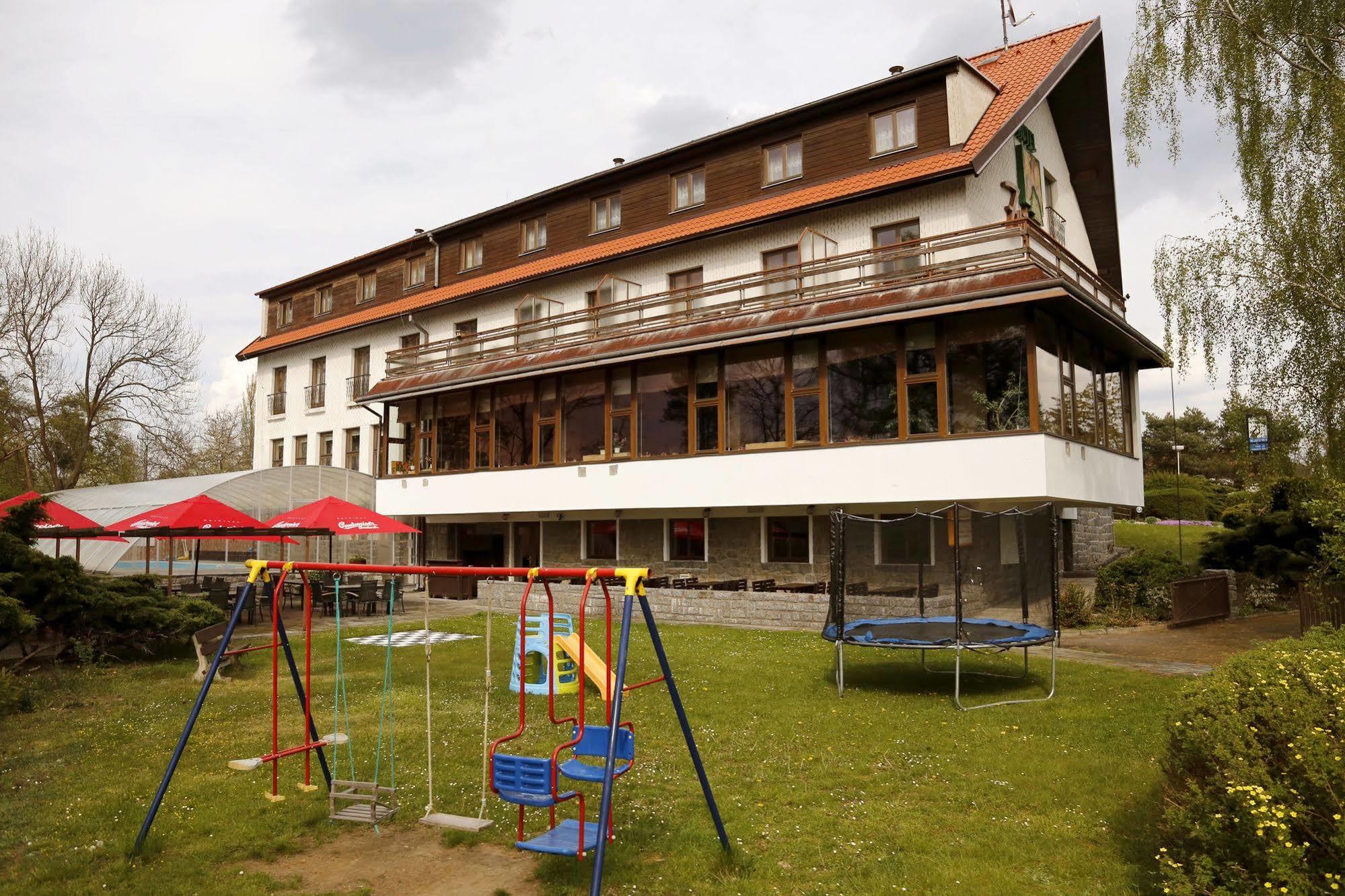 Resort Hotel Zvikov Zvíkovské Podhradí Екстериор снимка